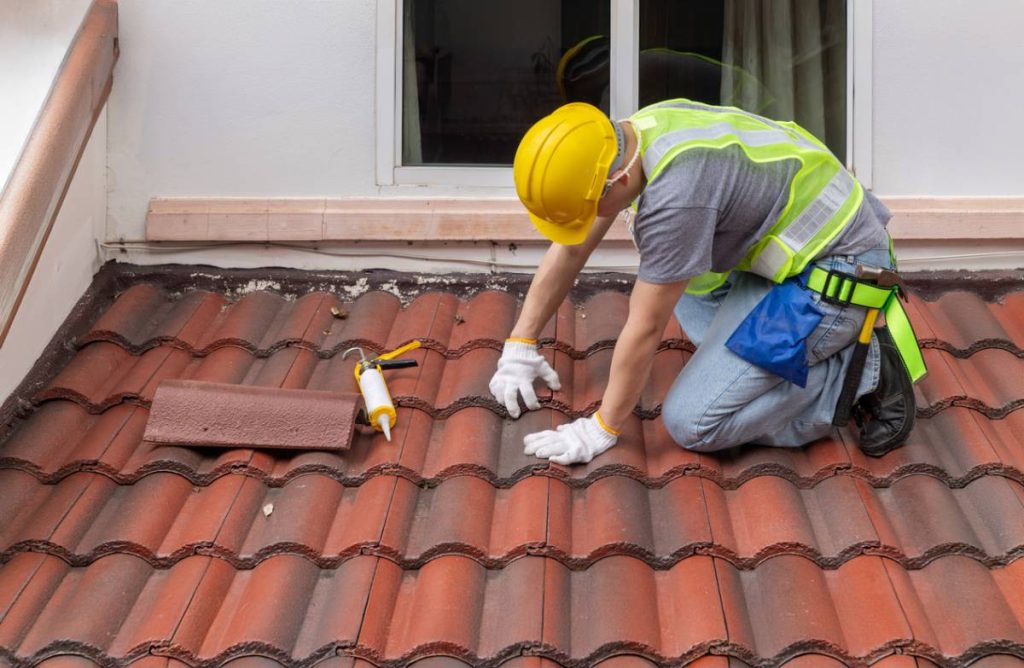 Toiture dans les Alpes-Maritimes : les travaux qui prolongent sa durée de vie